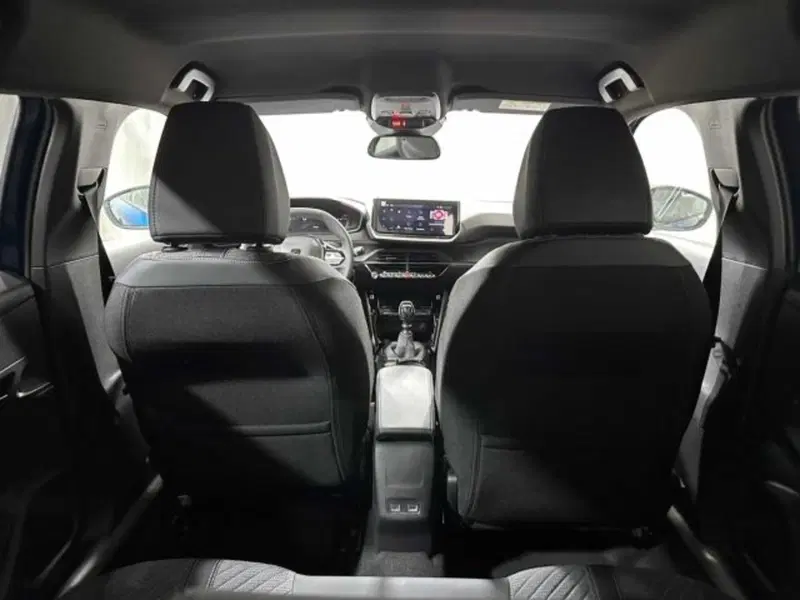 Peugeot 2008 nuova a Sondrio (16)