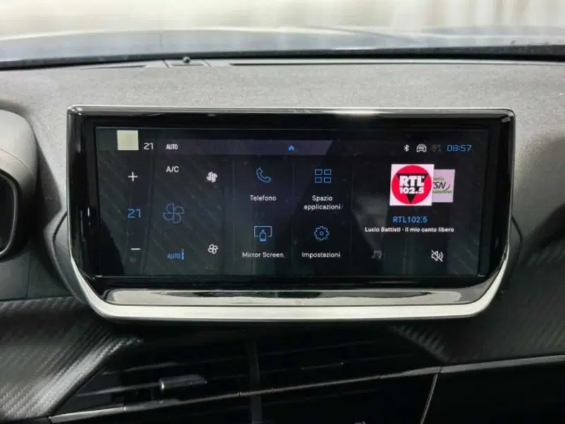 Peugeot 2008 nuova a Sondrio (18)