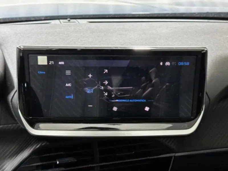 Peugeot 2008 nuova a Sondrio (20)