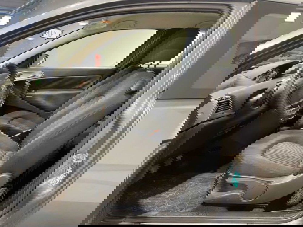 Lancia Ypsilon usata a Sondrio (10)