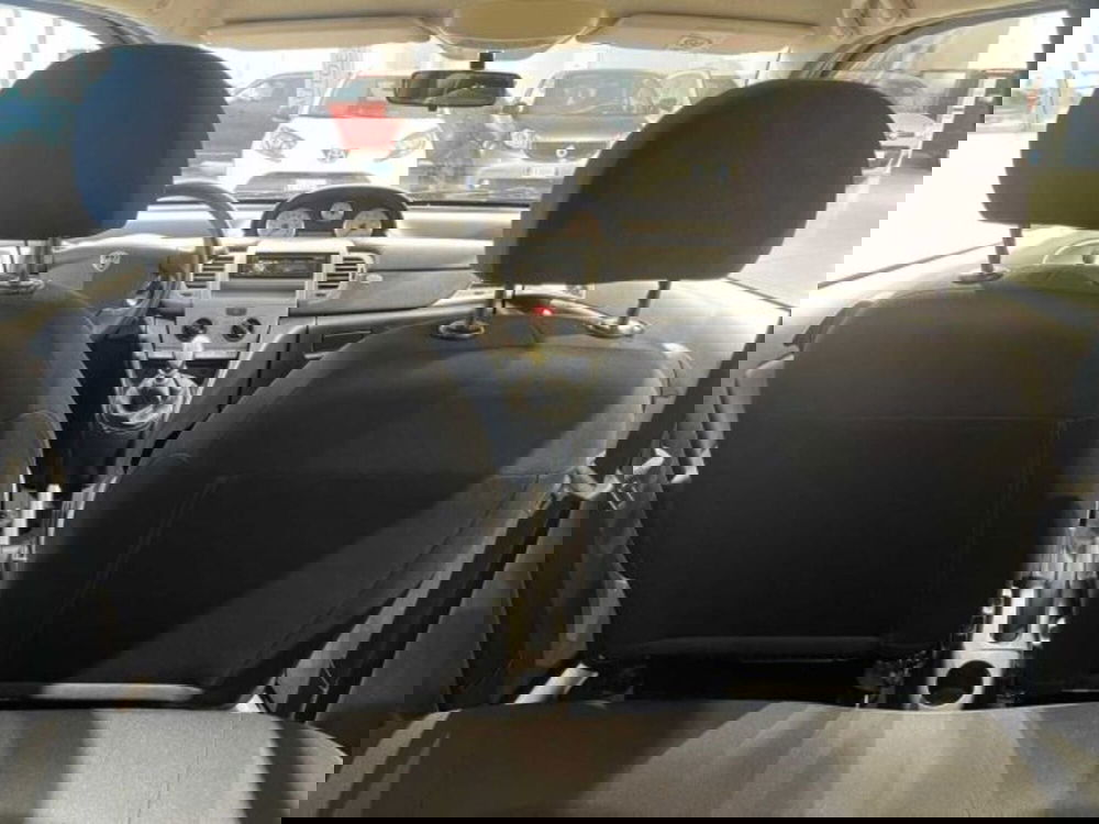 Lancia Ypsilon usata a Sondrio (16)