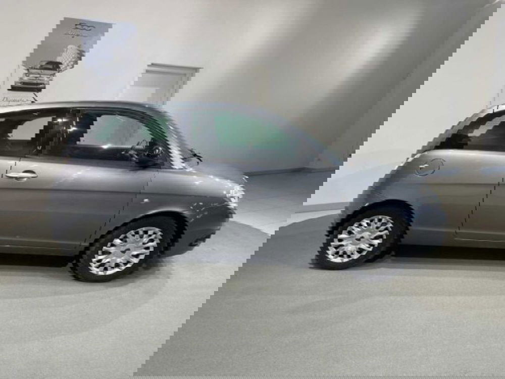 Lancia Ypsilon usata a Sondrio (6)