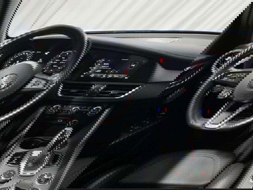 Alfa Romeo Giulia usata a Sondrio (13)