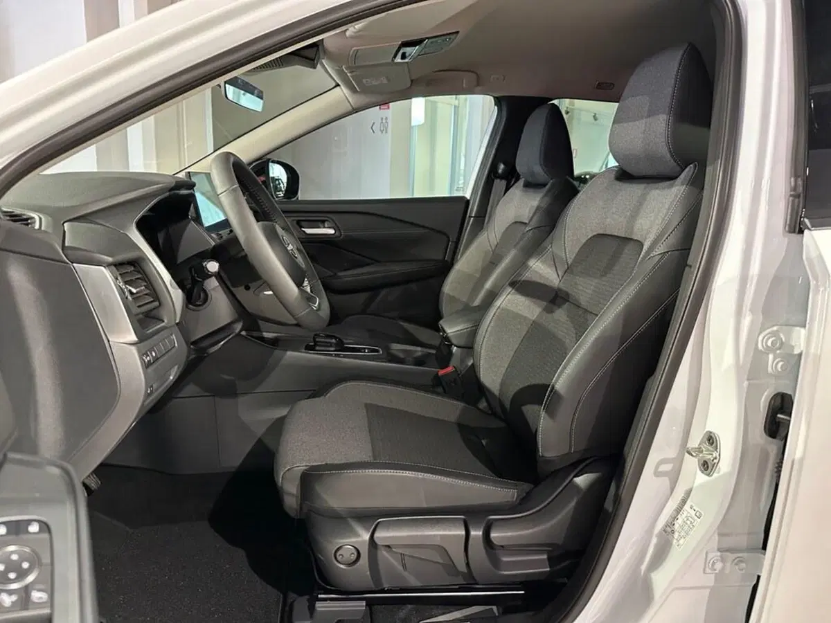 Nissan Qashqai nuova a Sondrio (10)