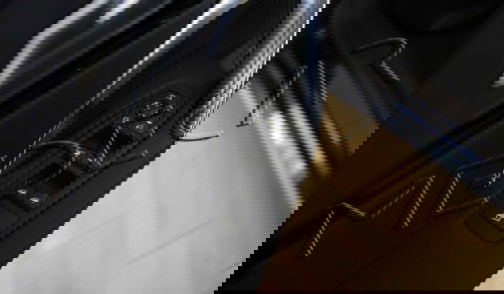 BMW X1 nuova a Potenza (8)