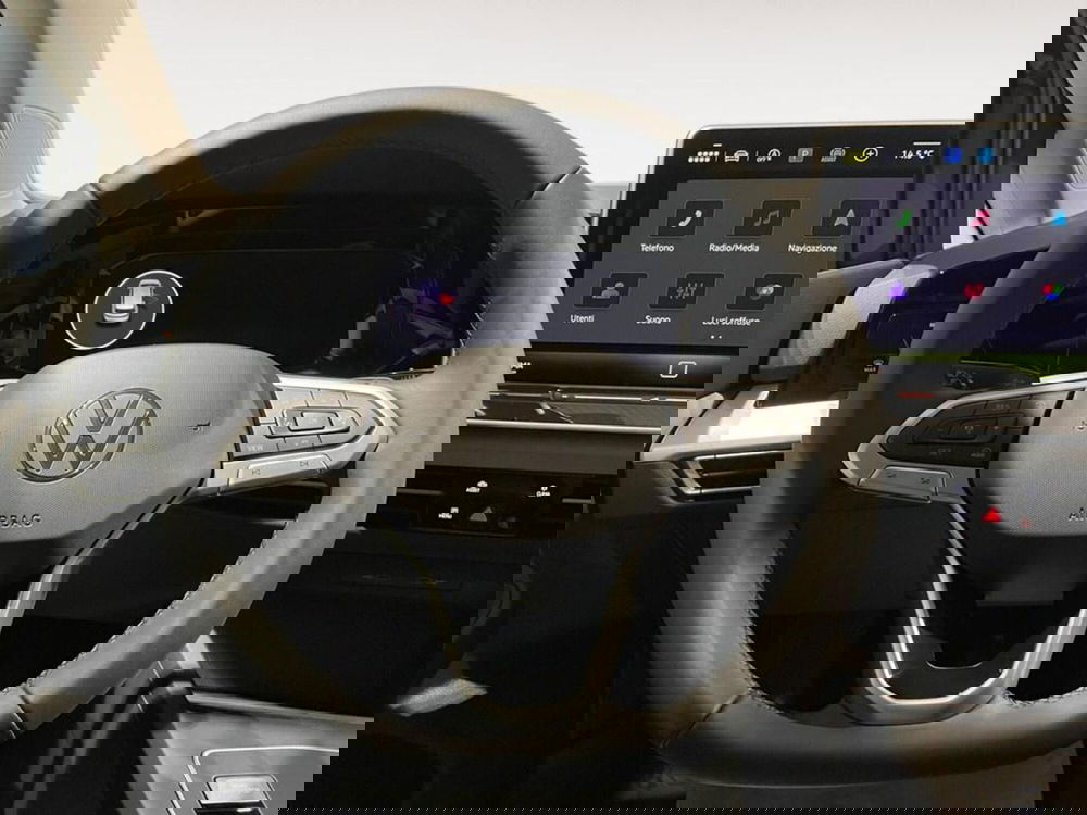 Volkswagen Golf nuova a Ravenna (12)