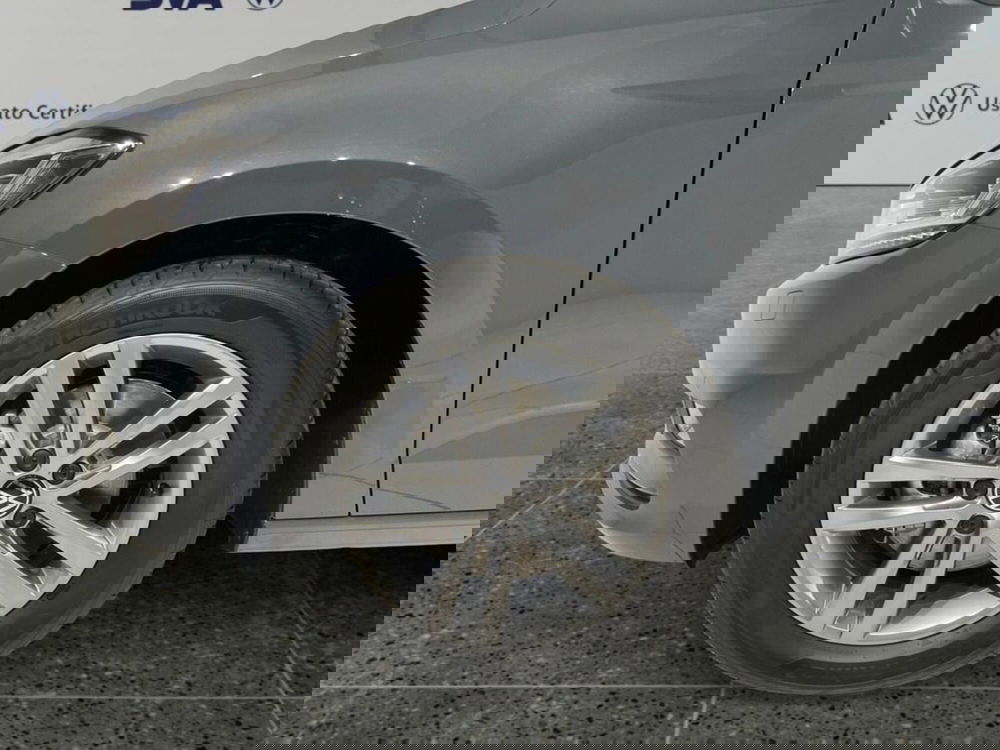 Volkswagen Touran nuova a Ravenna (6)