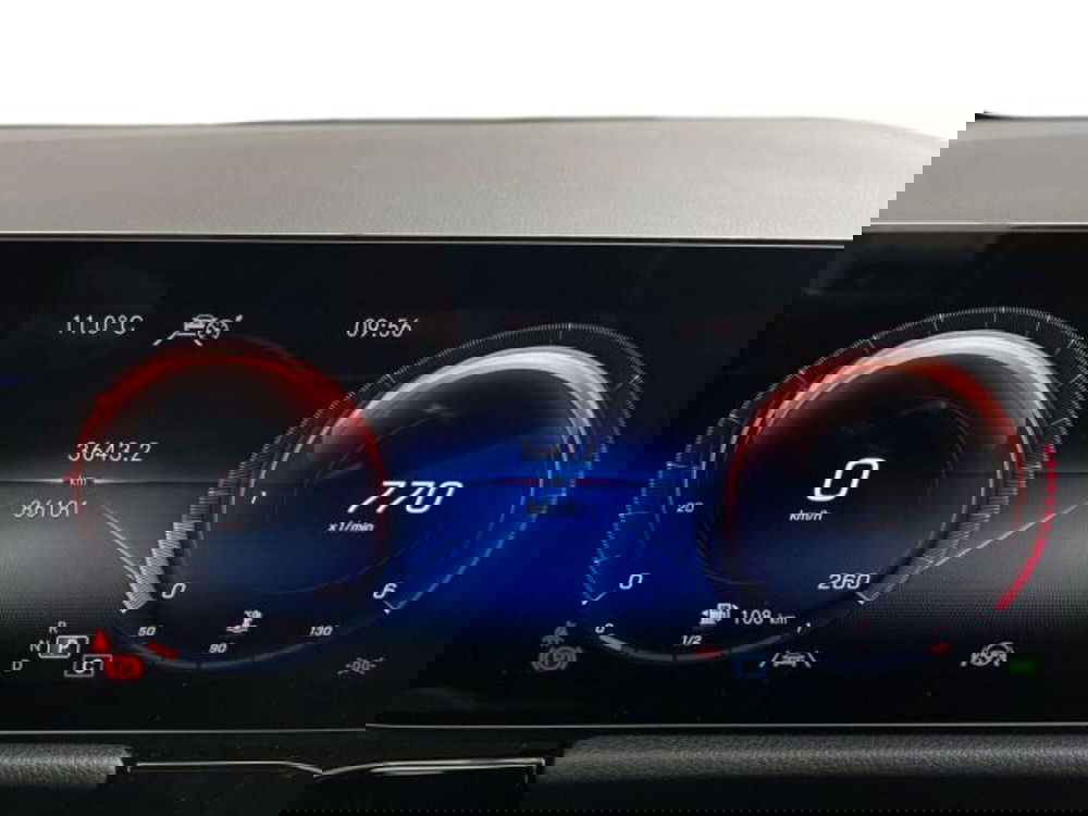 Mercedes-Benz GLA SUV usata a Verona (8)