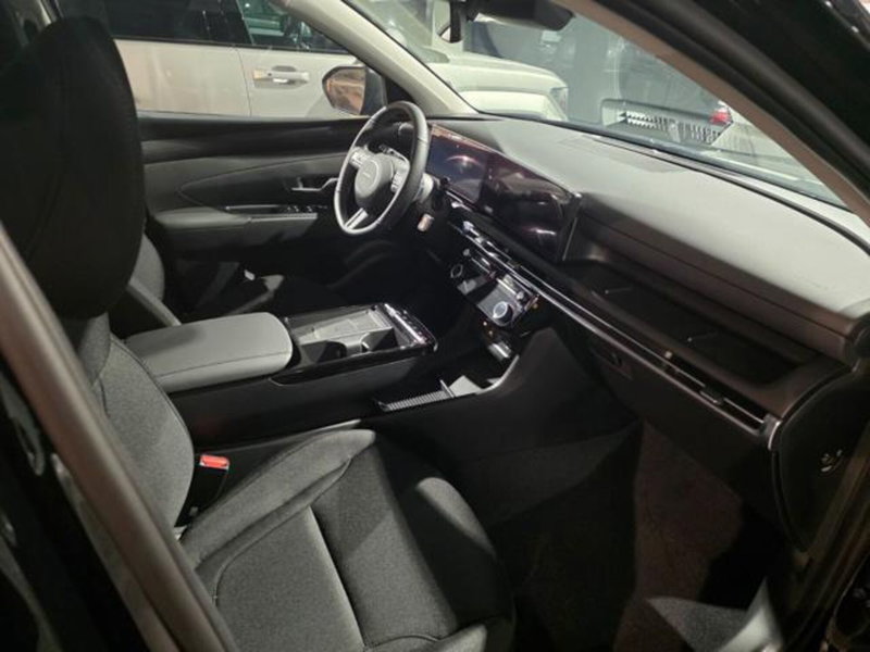 Hyundai Tucson nuova a Pesaro-Urbino (4)