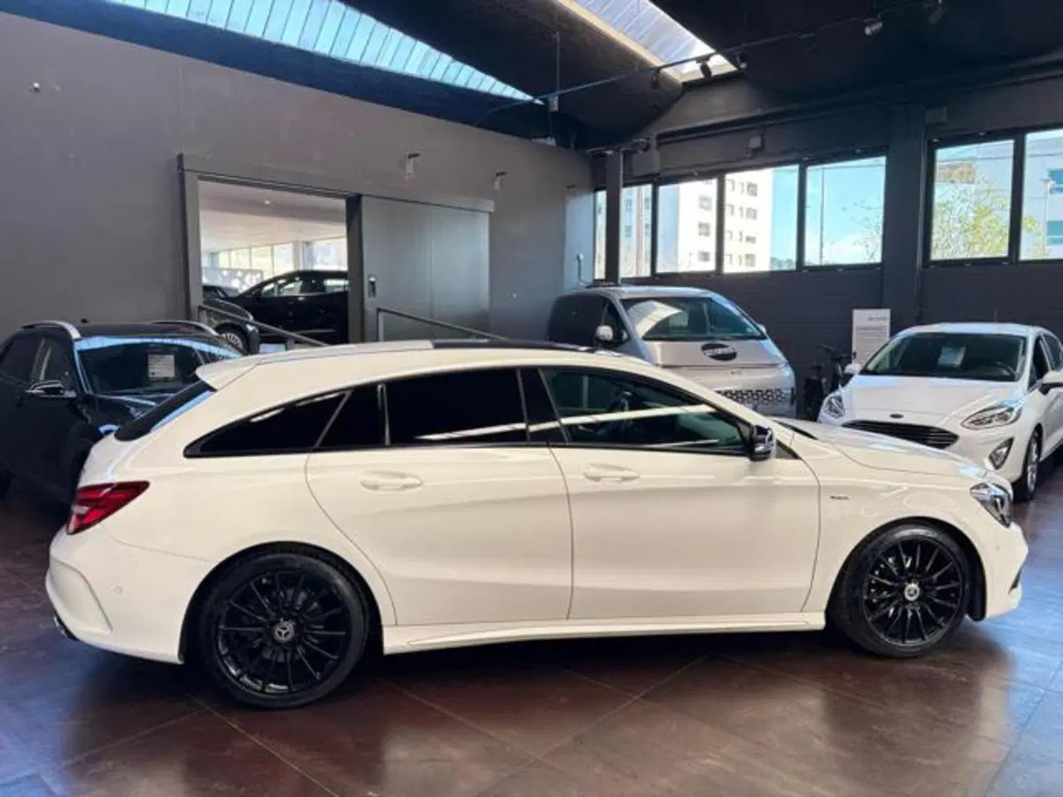 Mercedes-Benz CLA Shooting Brake usata a Pesaro-Urbino (2)