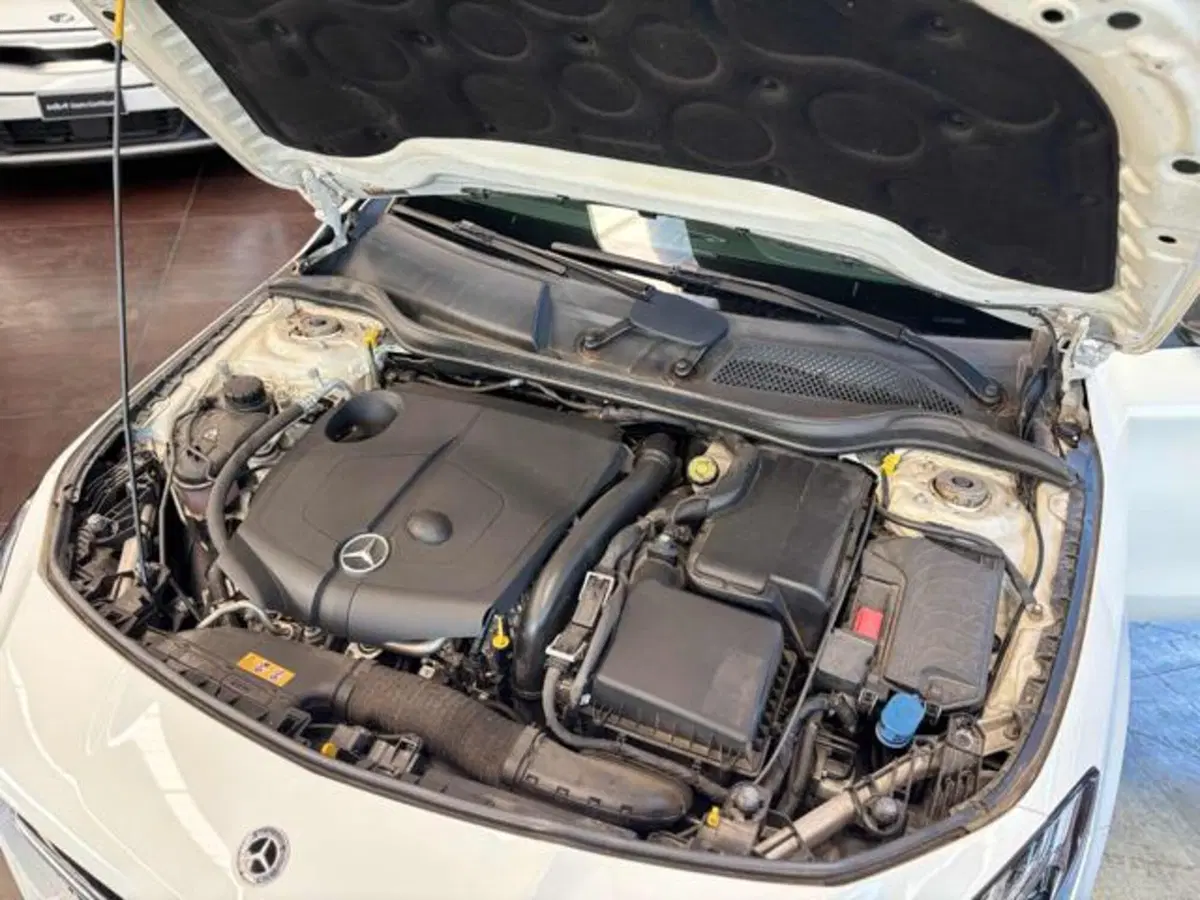 Mercedes-Benz CLA Shooting Brake usata a Pesaro-Urbino (8)