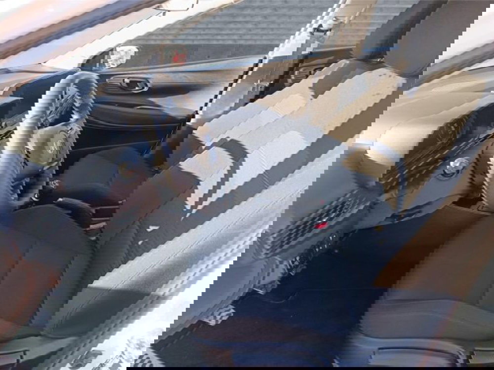 Hyundai Bayon usata a Bari (11)