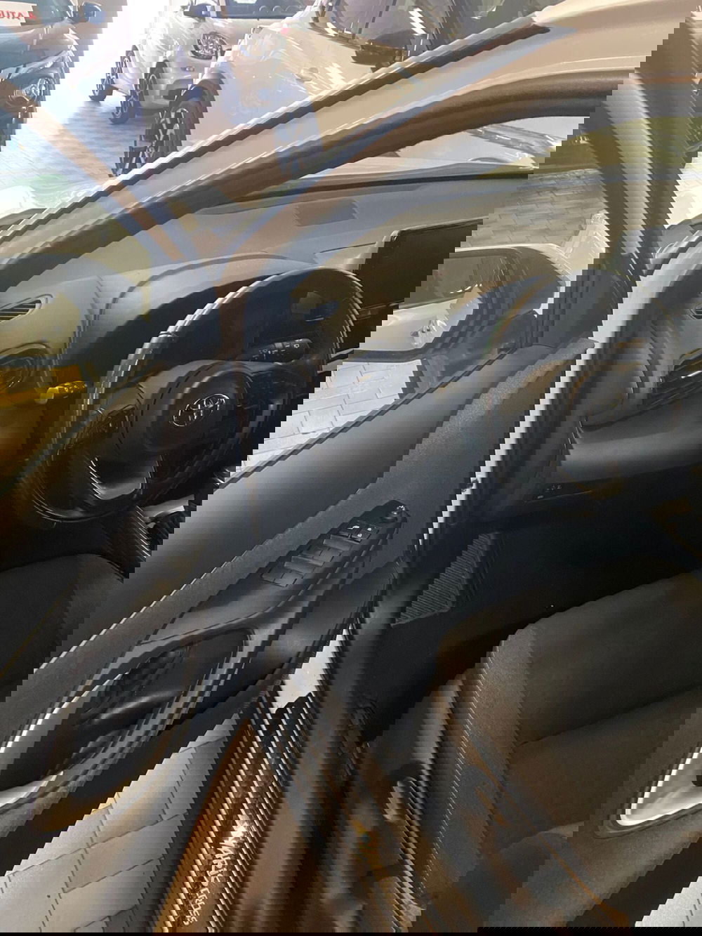 Toyota Yaris Cross usata a Cagliari (5)