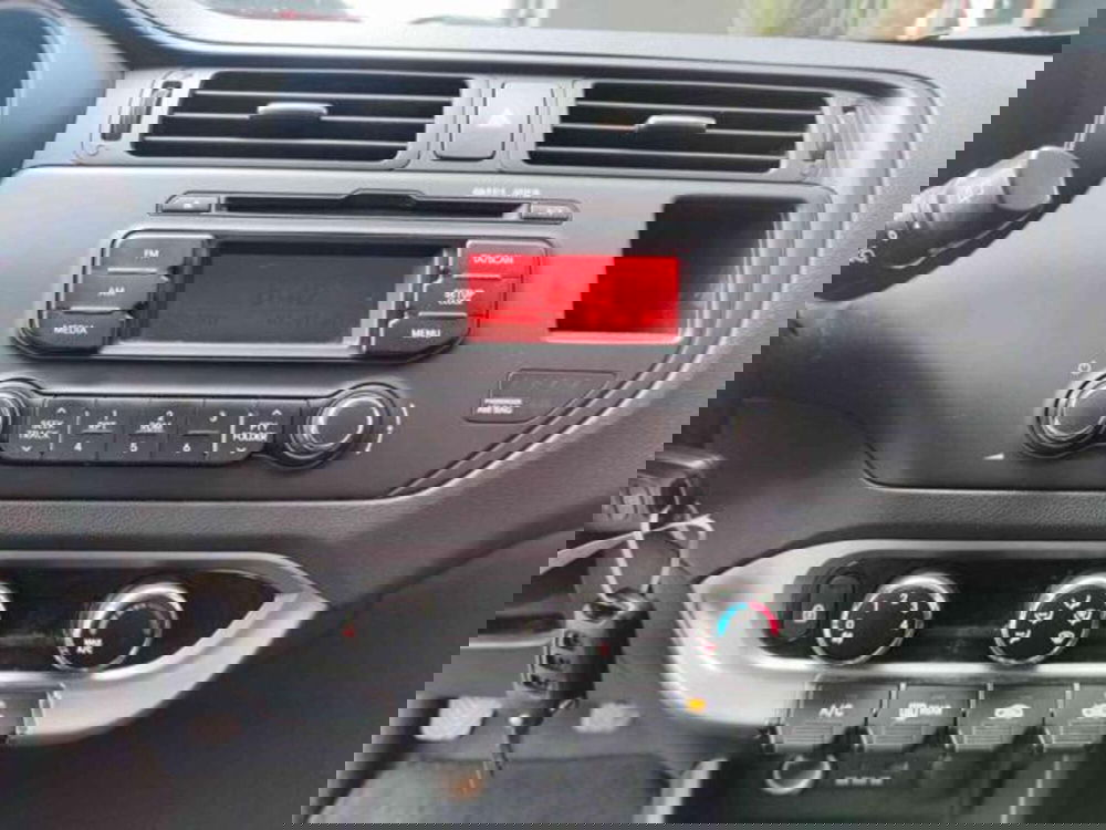 Kia Rio usata a Sassari (12)