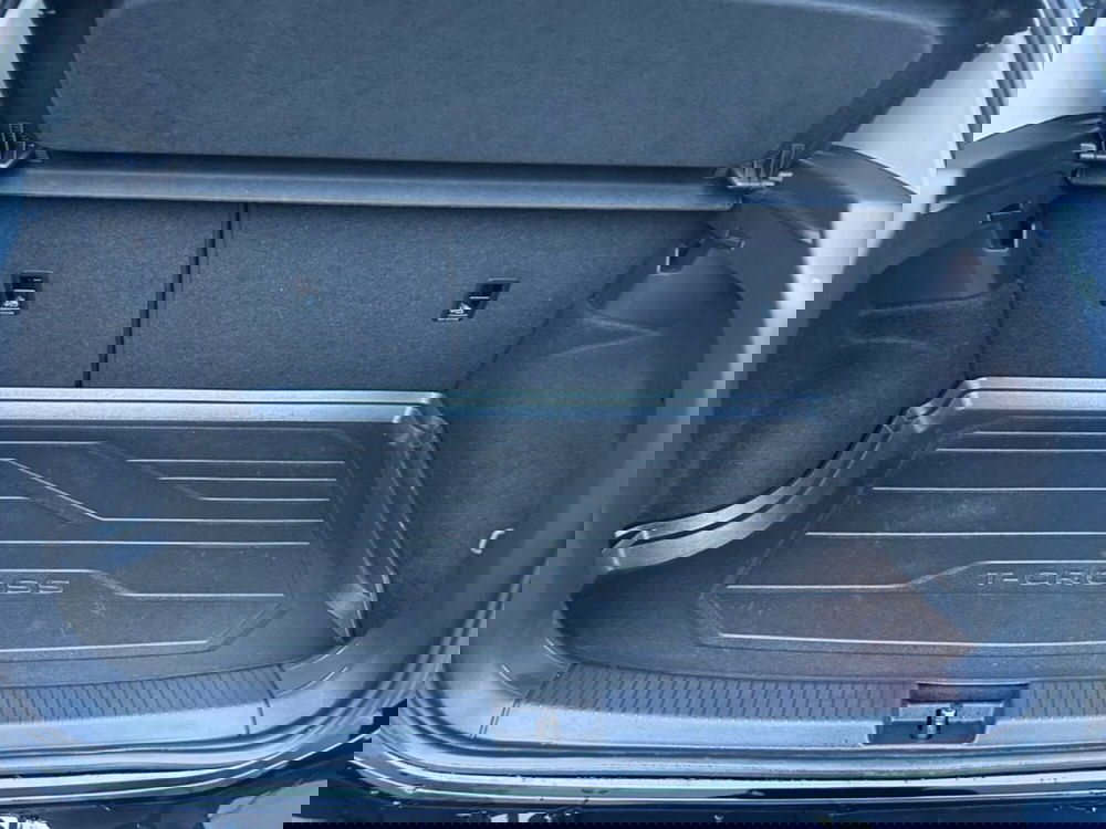 Volkswagen T-Cross usata a Verona (12)