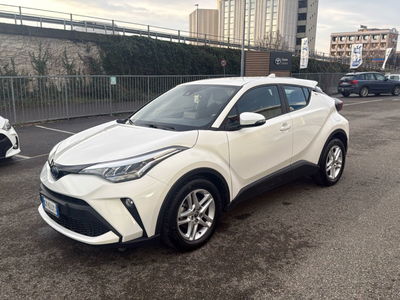 Toyota Toyota C-HR 1.8 Hybrid E-CVT Active del 2023 usata a Piacenza