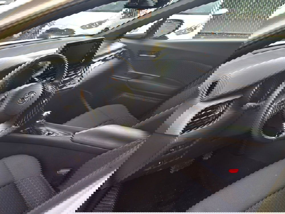 Toyota Toyota C-HR usata a Piacenza (8)