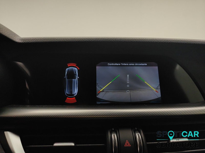 Alfa Romeo Stelvio usata a Como (10)