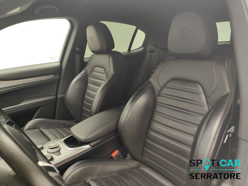 Alfa Romeo Stelvio usata a Como (12)