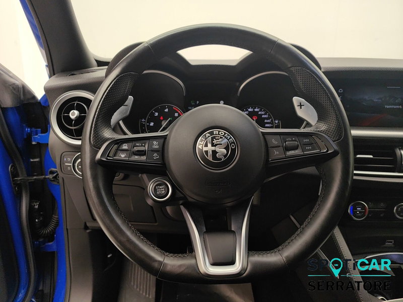 Alfa Romeo Stelvio usata a Como (19)