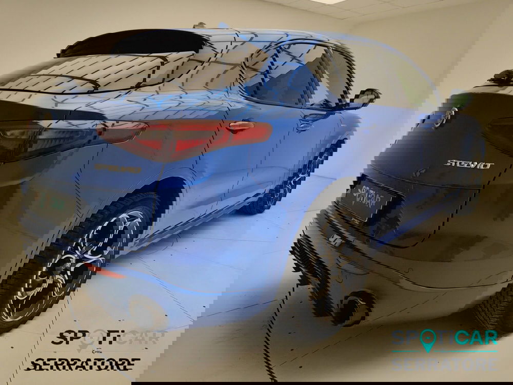 Alfa Romeo Stelvio usata a Como (6)