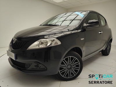 Lancia Ypsilon 1.0 FireFly 5 porte S&amp;S Hybrid Silver Plus nuova a Erba