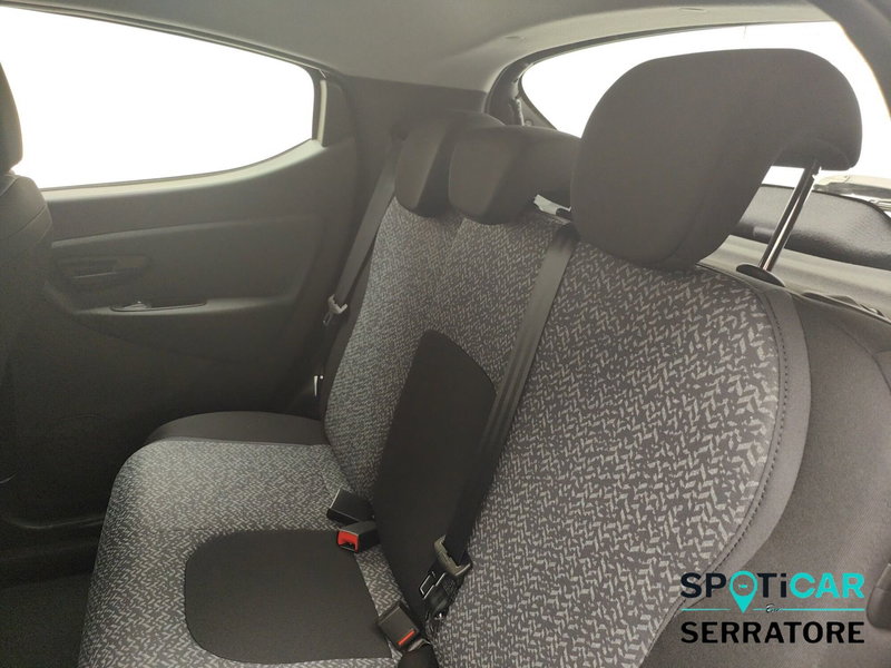 Lancia Ypsilon nuova a Como (12)