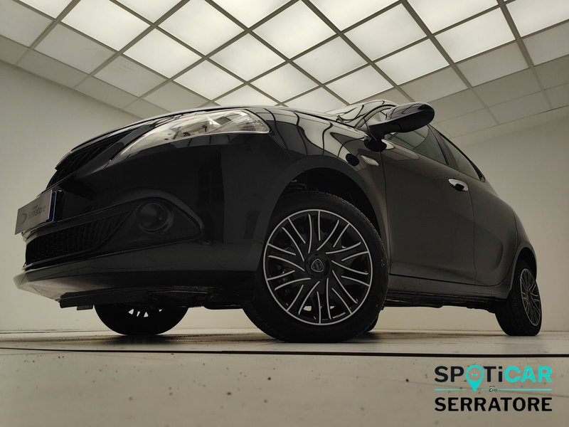 Lancia Ypsilon nuova a Como (13)