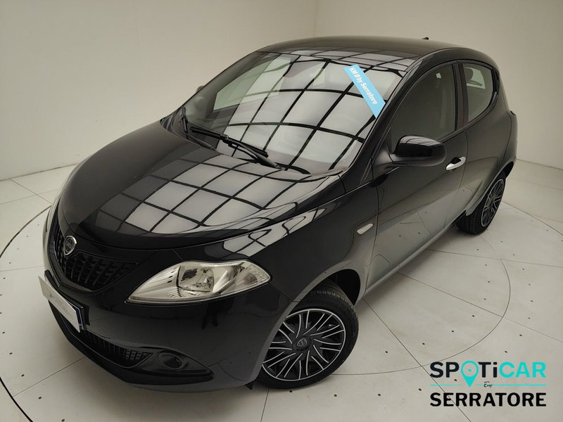 Lancia Ypsilon nuova a Como (14)