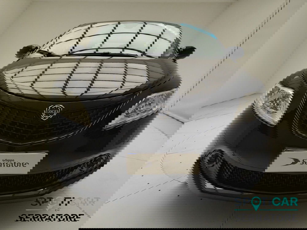 Lancia Ypsilon nuova a Como (2)