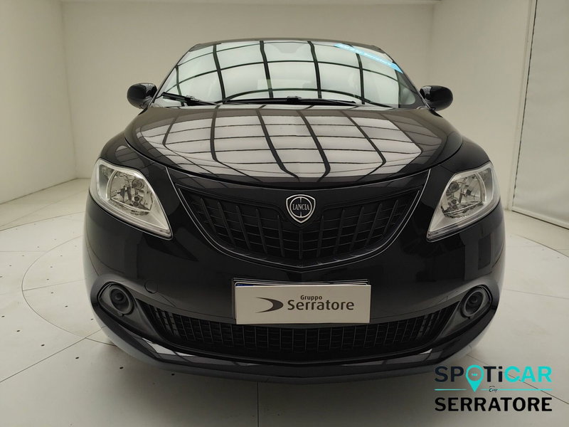 Lancia Ypsilon nuova a Como (2)