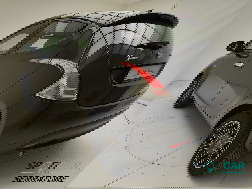 Lancia Ypsilon nuova a Como (4)