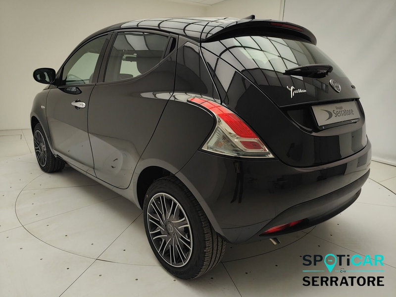 Lancia Ypsilon nuova a Como (4)