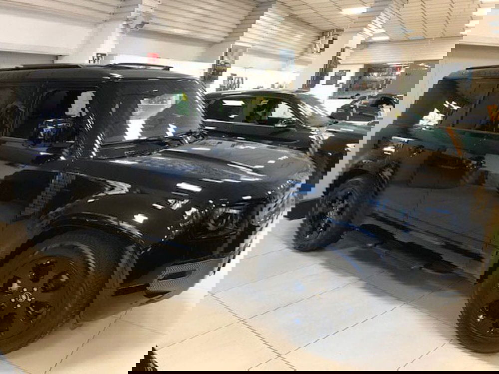 Land Rover Defender usata a Milano (4)