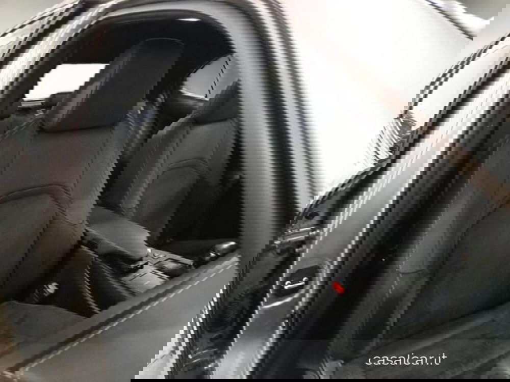 Lexus UX usata a Salerno (11)