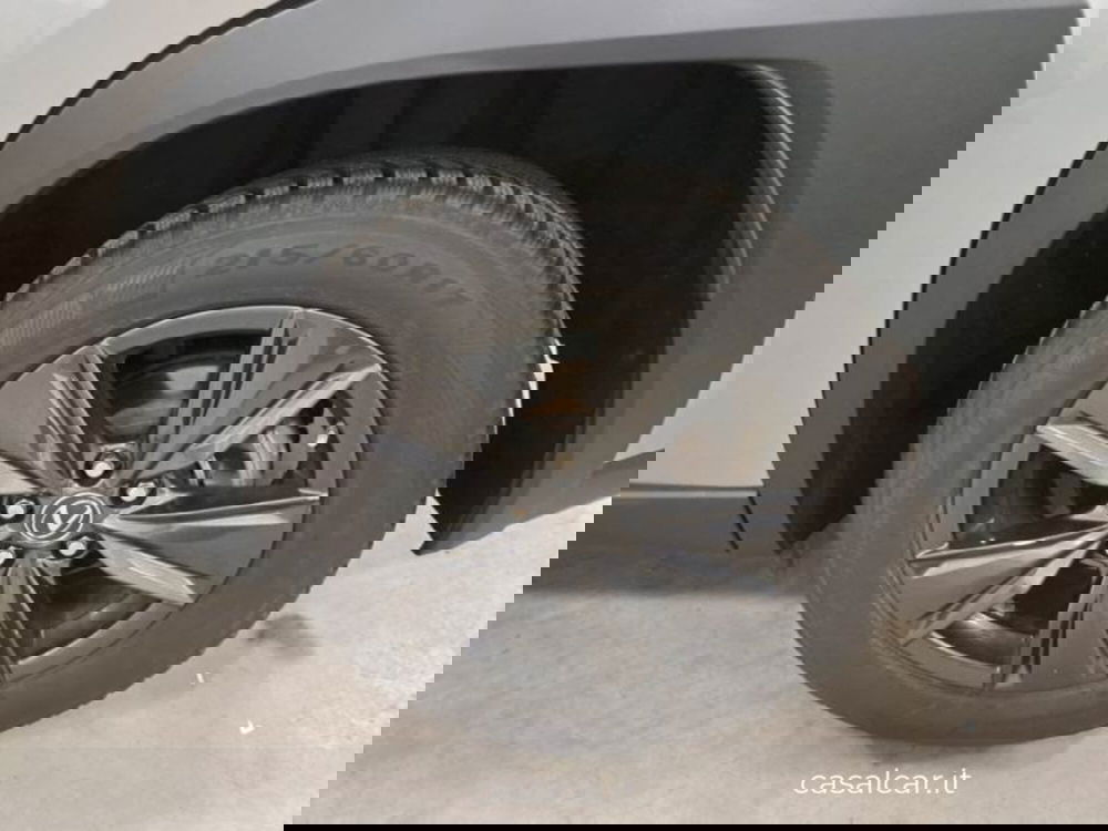 Lexus UX usata a Salerno (18)