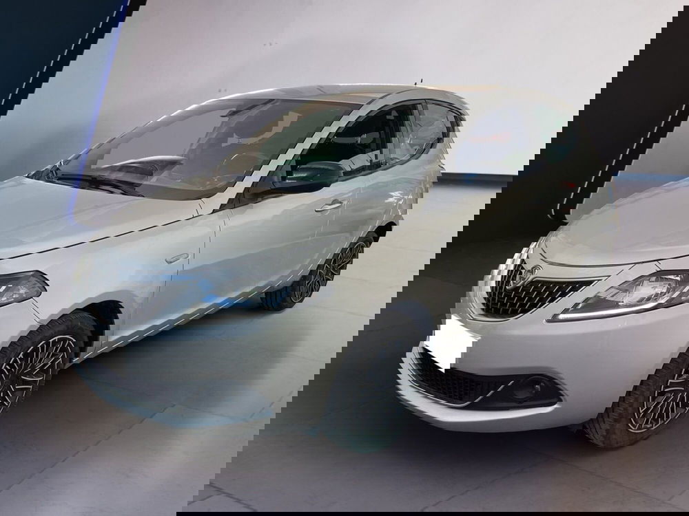 Lancia Ypsilon usata a Torino (2)