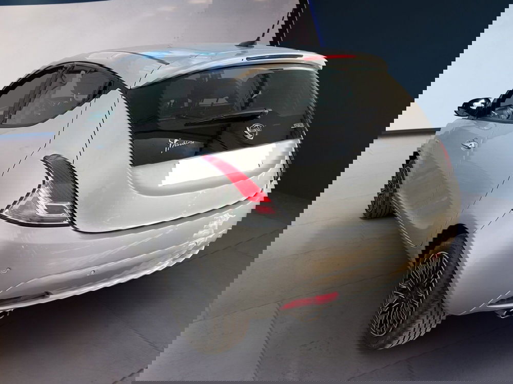 Lancia Ypsilon usata a Torino (6)