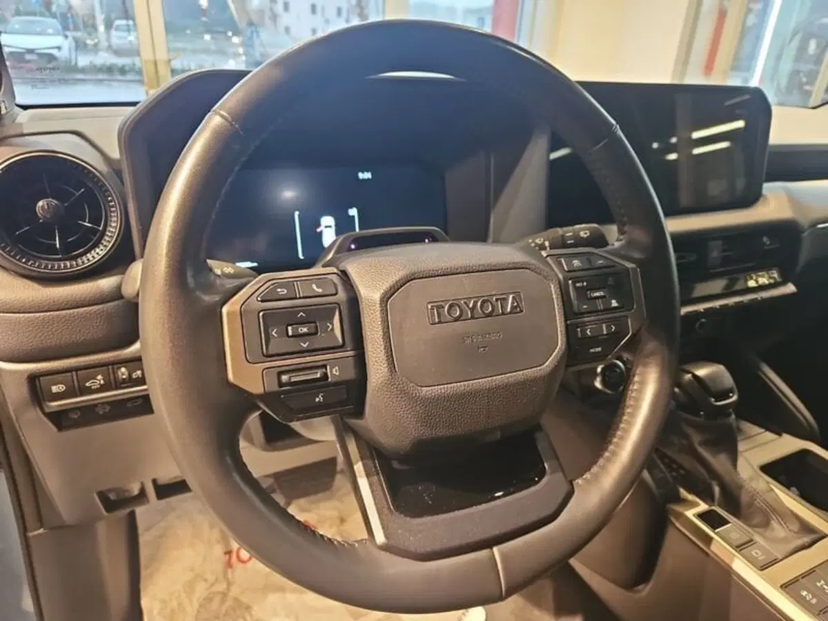 Toyota Land Cruiser usata a Vicenza (11)