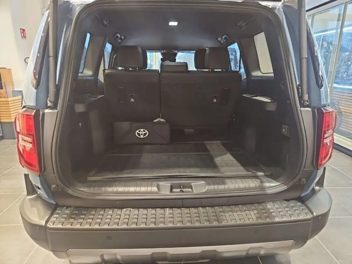 Toyota Land Cruiser usata a Vicenza (7)