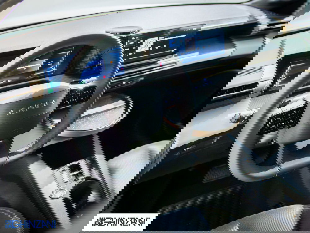 Lancia Ypsilon nuova a Bergamo (10)