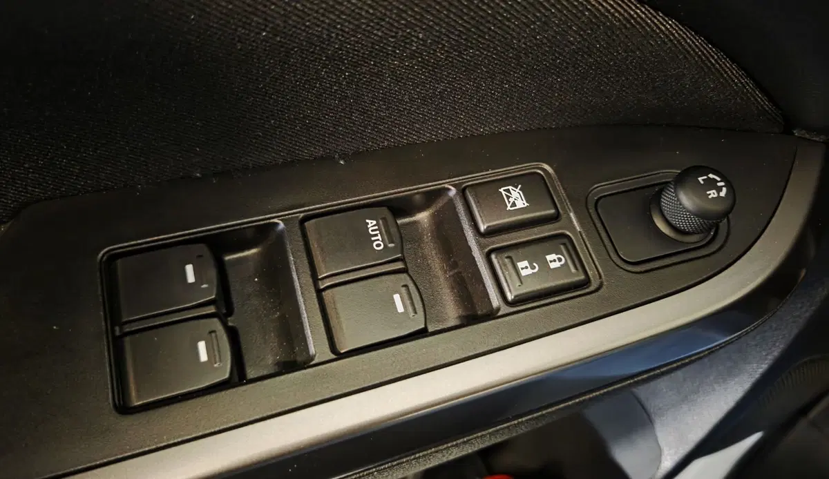 Suzuki Vitara usata a Pavia (20)