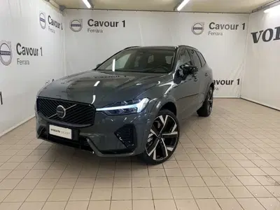 Volvo XC60 T6 Recharge AWD Plug-in Hybrid aut. Ultimate Dark del 2025 usata a Ferrara