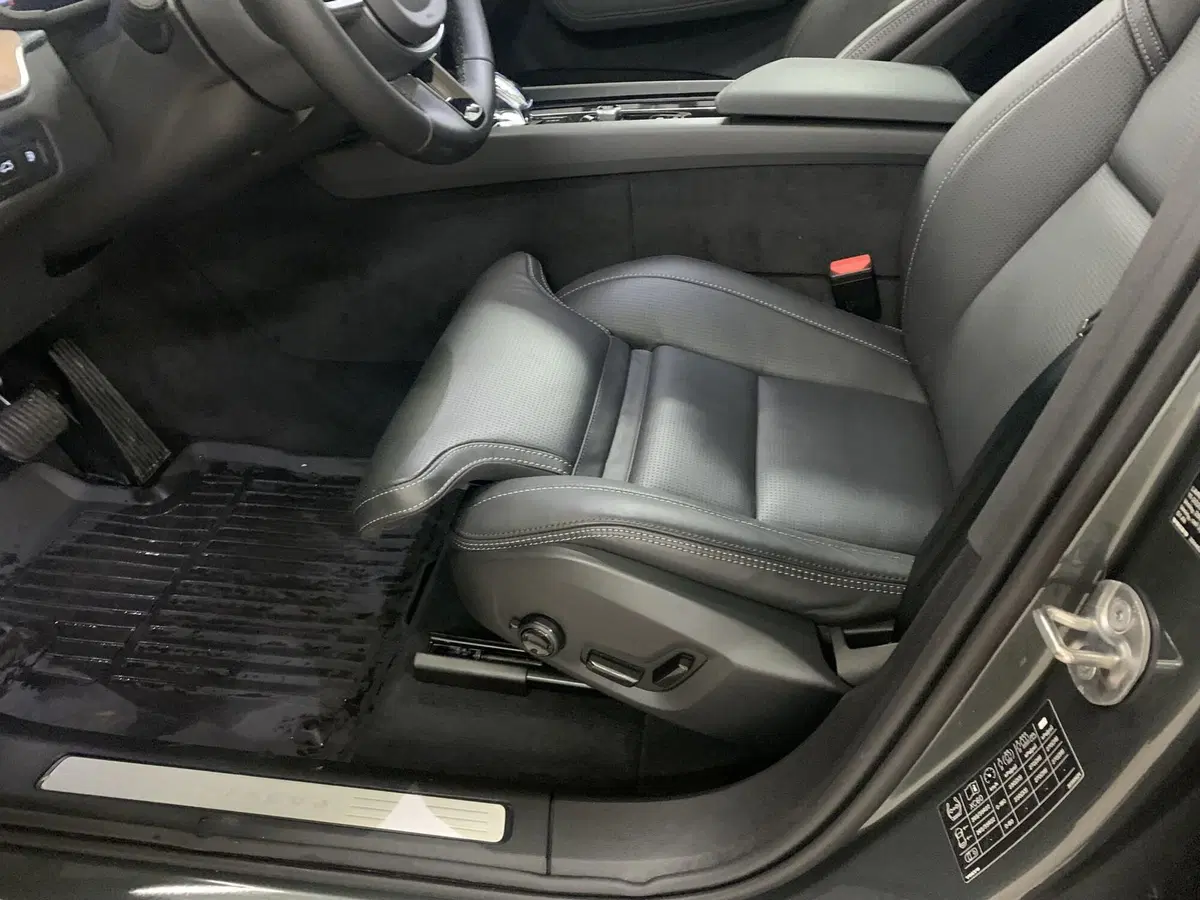 Volvo XC60 usata a Ferrara (11)