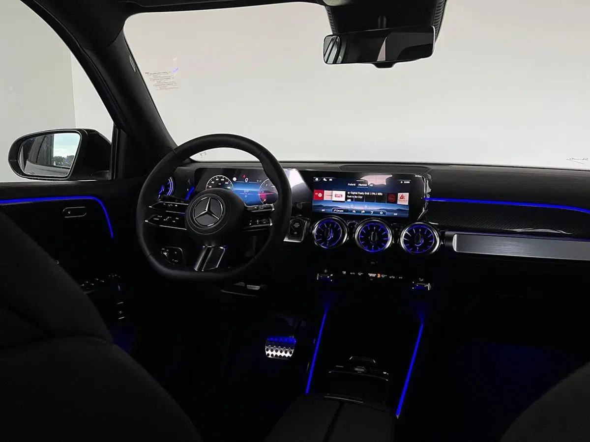 Mercedes-Benz GLB nuova a Bergamo (17)