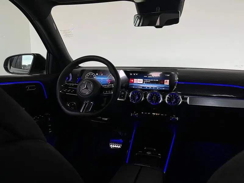 Mercedes-Benz GLB nuova a Bergamo (17)