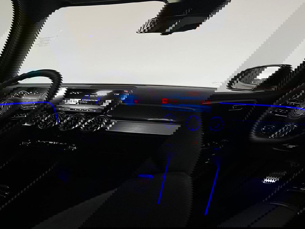 Mercedes-Benz GLB nuova a Bergamo (17)