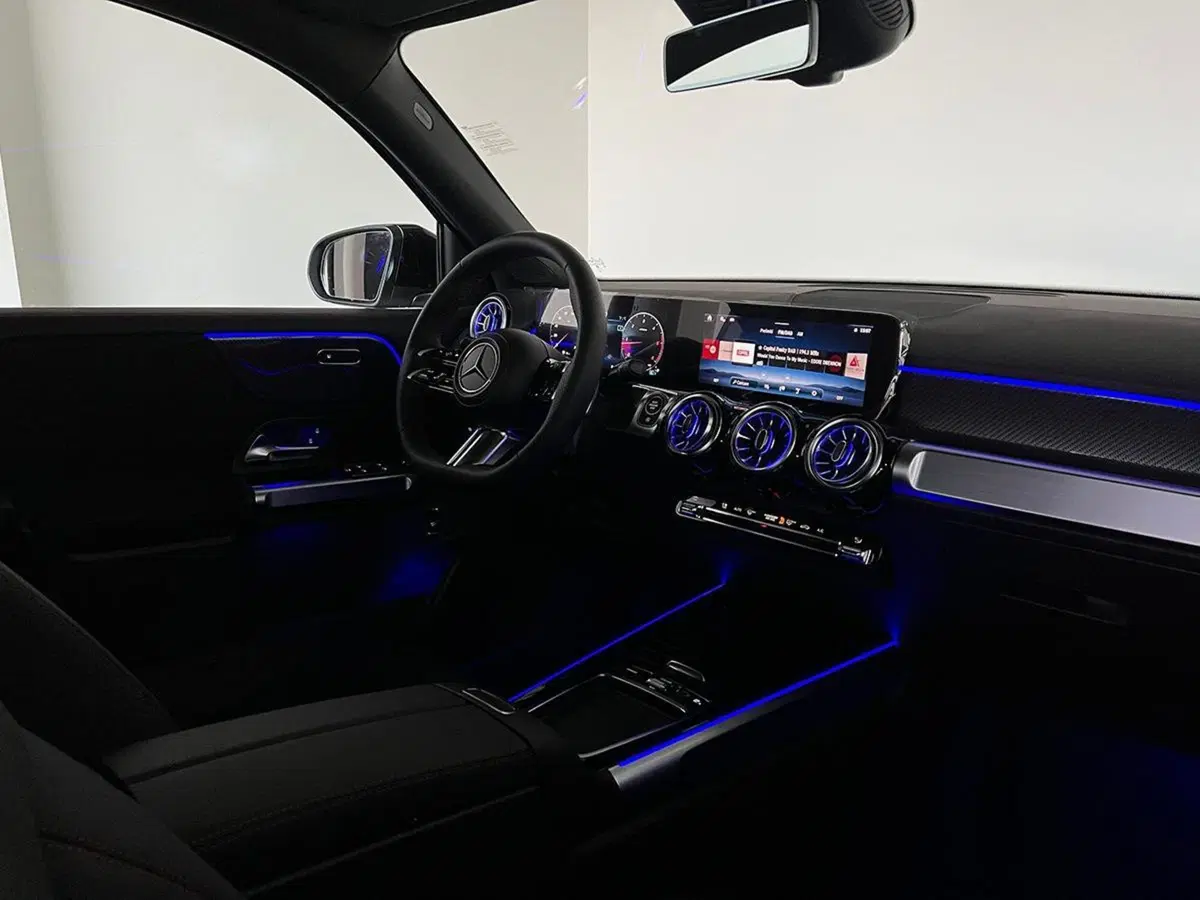 Mercedes-Benz GLB nuova a Bergamo (18)
