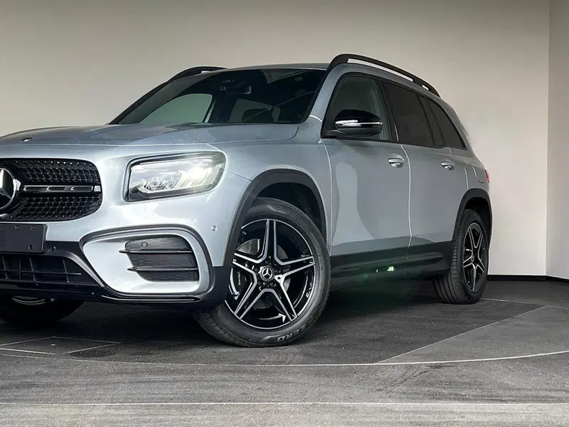 Mercedes-Benz GLB nuova a Bergamo (4)