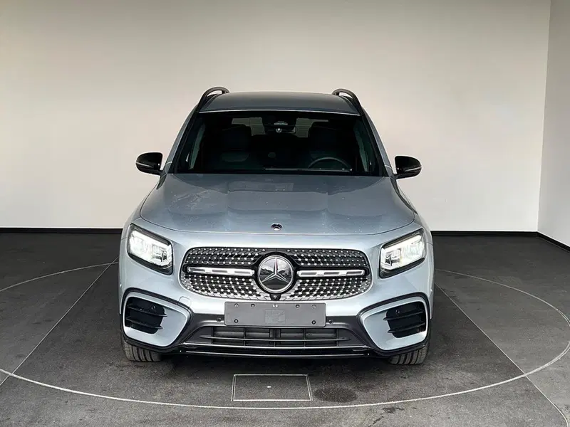 Mercedes-Benz GLB nuova a Bergamo (6)